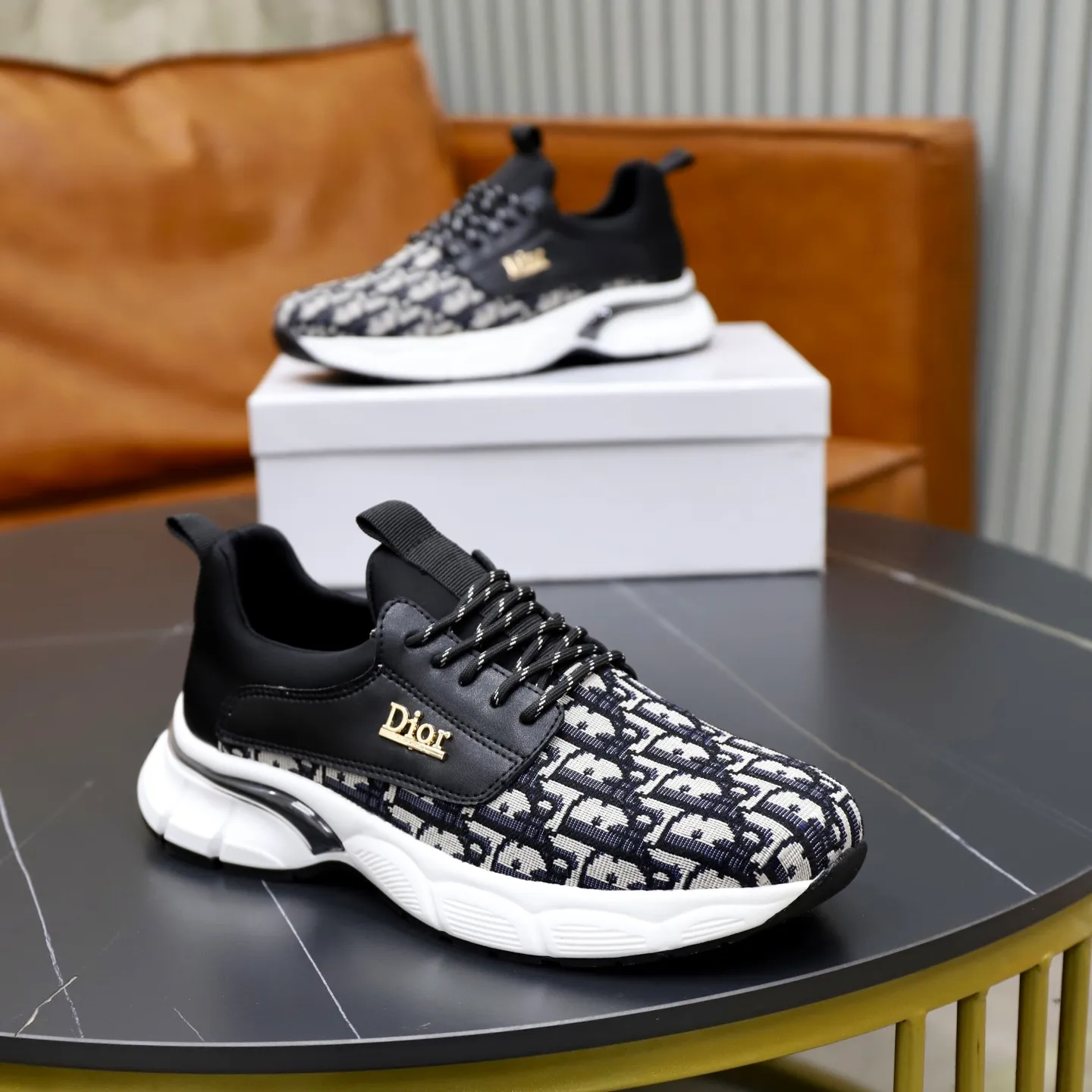 Men's shoes: 440💰🙅‍♂️🙅‍♂️🙅‍♂️ Brand: Dior DIOR Standard code: 38-44 (45 customized) Grade: Same as the official website Material: Original cowhide material spliced with brand cloth Comfortable and breathable lining Lightweight and wear-resistant sports outsole Style category: Men's fashionable casual shoes Running sports shoes Distinguished luxury brand elements Top luxury color: actual picture color